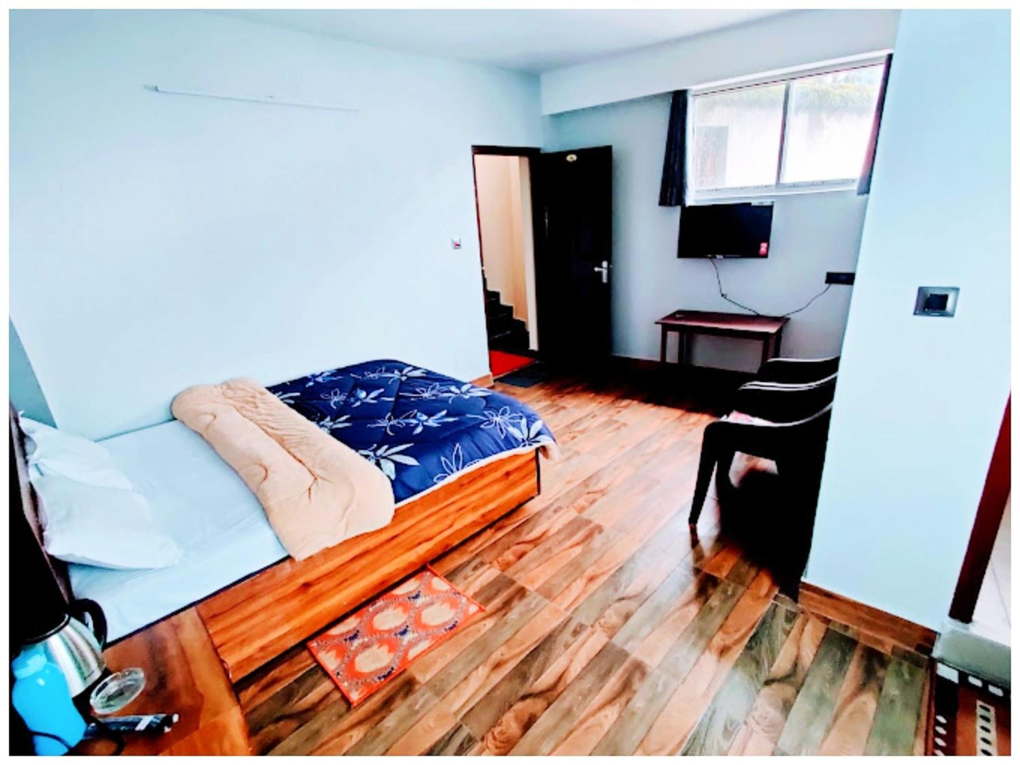 Hotel Premium Pitstop Near Railway Station Best Hotel In Darjeeling Дарджилинг Экстерьер фото